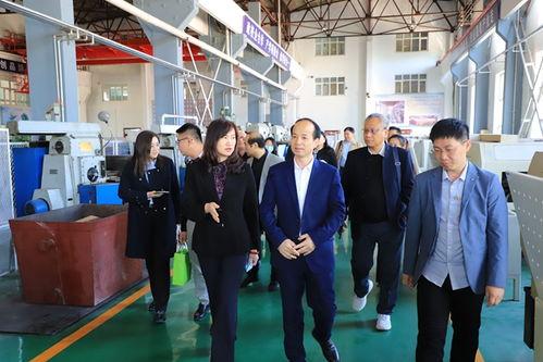 济南大学爆料视频播放,揭秘校园内幕瞬间 第1张 济南大学爆料视频播放,揭秘校园内幕瞬间 第1张